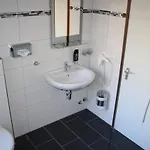 ホテル Deutsches Haus 3*