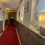 ホテル Deutsches Haus 3*