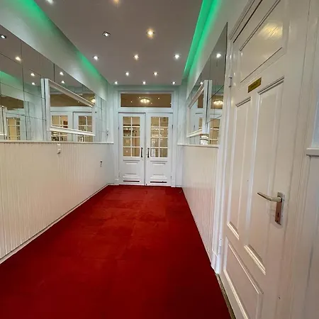 Deutsches Haus 호텔