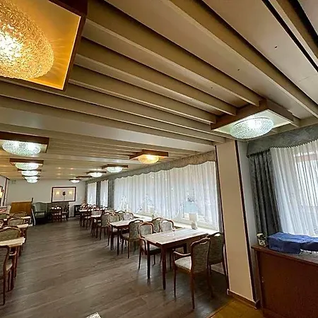 Deutsches Haus 3*