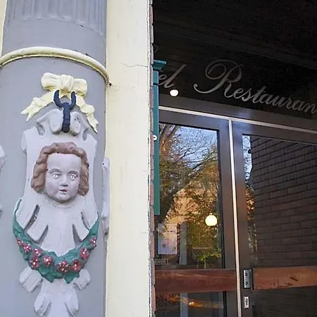 Deutsches Haus Hotel 3*