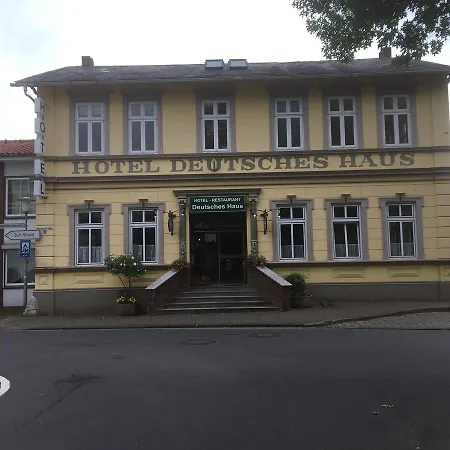 Deutsches Haus מלון